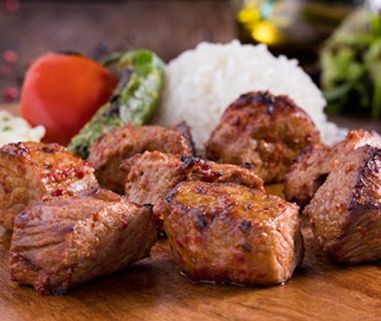 Kuzu Kebap Çeşitleri Kuzu Kebap, Kebap, Restoran, Izgara, Baharat, Menü, Lezzet, Sunum, İşletme, Gastronomi, Konulu bir haber görseli.
